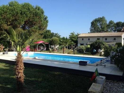 Ferme à vendre 549 000 € 10 pièces 6 chambres 257 m² 13 567 m² de terrain Saint-Émilion 33330