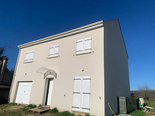 Appartement à louer 900 € 3 pièces 2 chambres 63 m² 1er étage Senots 60240