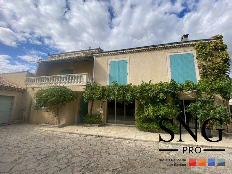 Maison à louer, 293m², SAINT VICTORET