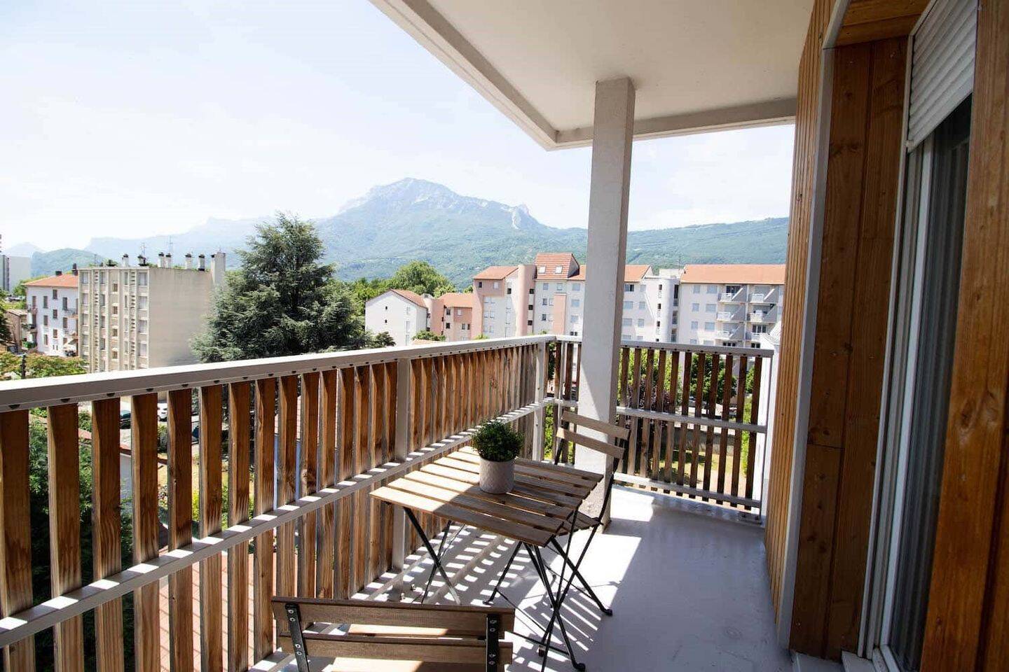Spacious 15m² bedroom to rent in Grenoble -G016 - Colocation — 7