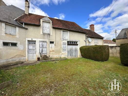 Maison à vendre 49 000 € 6 pièces 3 chambres 120 m² 387 m² de terrain Dun-sur-Auron 18130