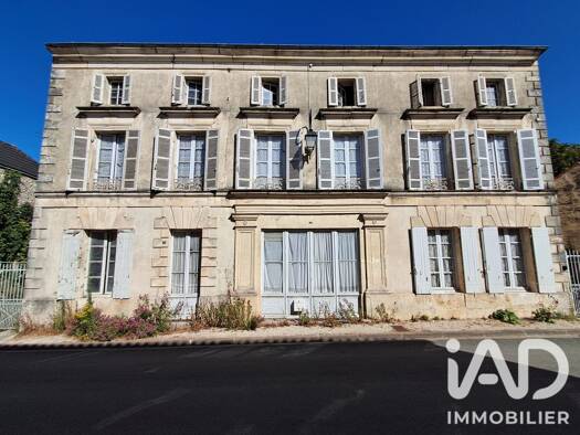 Maison à vendre 170 000 € 7 pièces 4 chambres 183,61 m² 1 759 m² de terrain Beauvais-sur-Matha 17490