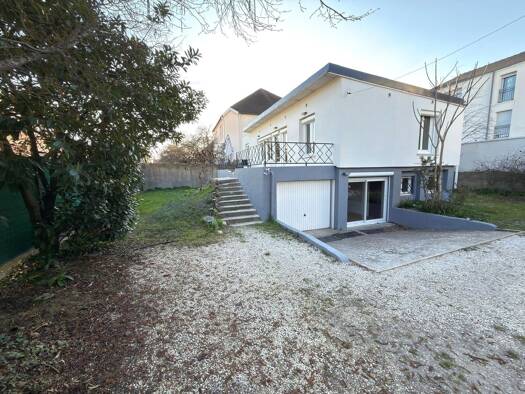 Maison à louer 2 300 € 5 pièces 4 chambres 123,7 m² Les Castors Chatou 78400