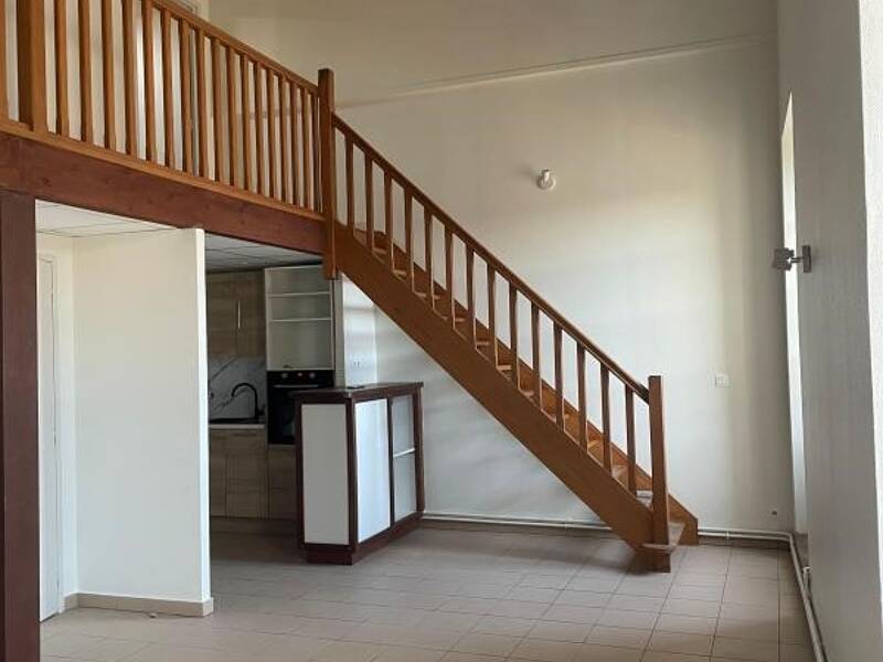 Maison à louer, 108m², TONNAY CHARENTE