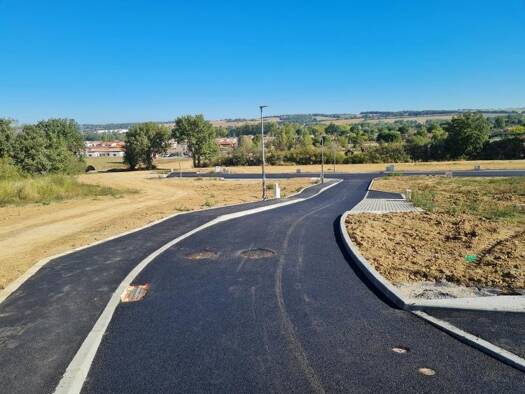 Terrain constructible viabilisé à vendre 93 500 € 265 m² de terrain Gragnague 31380