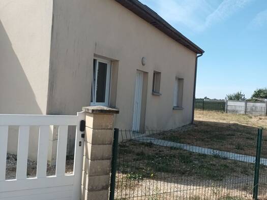Maison à vendre 207 000 € 6 pièces 5 chambres 125 m² 975 m² de terrain Sandarville 28120