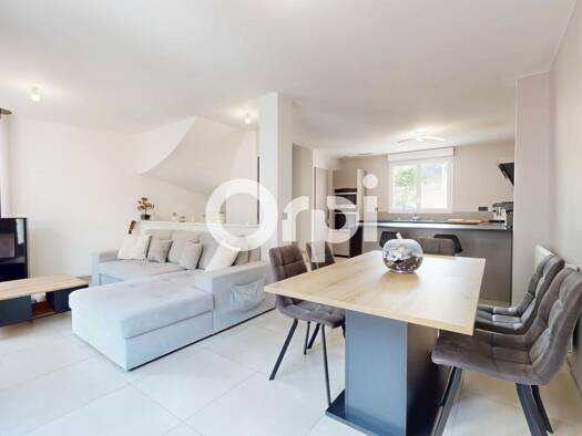 Maison de ville à vendre 165 900 € 4 pièces 3 chambres 90 m² 50 m² de terrain Centre Soissons 02200