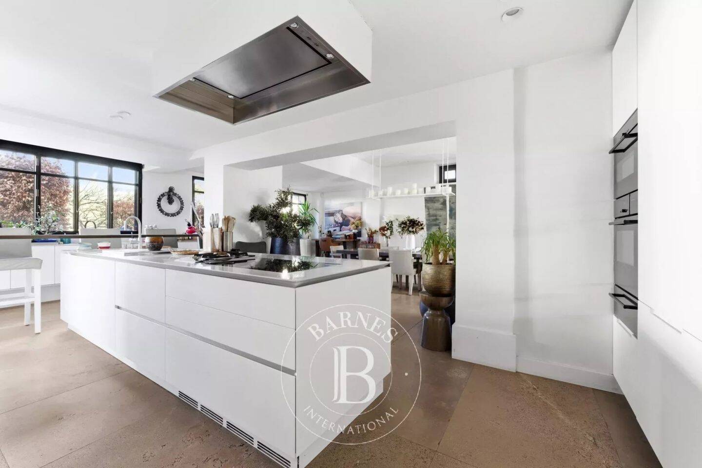 Maison à vendre, 577m², SAINT MAUR DES FOSSES