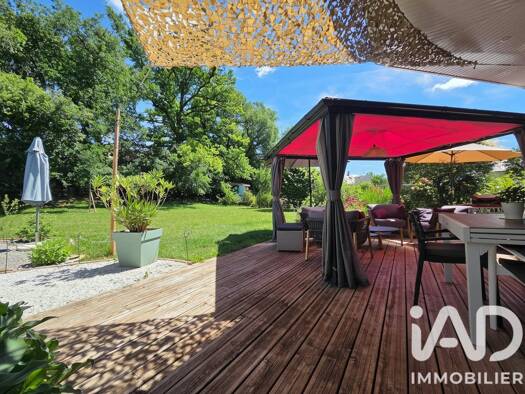 Maison de plain-pied à vendre 365 000 € 5 pièces 4 chambres 139 m² 1 521 m² de terrain La Loubière 12740