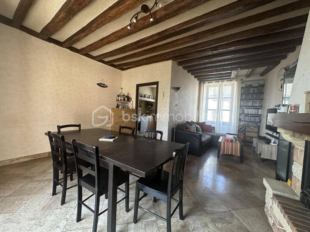 Maison à vendre, 186m², OZOUER LE VOULGIS
