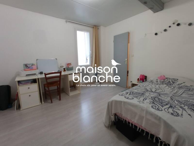 Maison à louer, 110m², SAINT MEDARD DE GUIZIERES