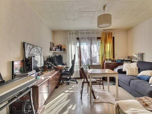 Appartement à vendre 123 000 € 1 pièce 32,6 m² RDC/3 Saint Loup Marseille 10ème arrondissement 13010