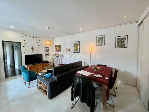Appartement à vendre 105 000 € 4 pièces 3 chambres 95,13 m² Étage 1/5 Tarentaize-Beaubrun-Severine Saint-Étienne 42100