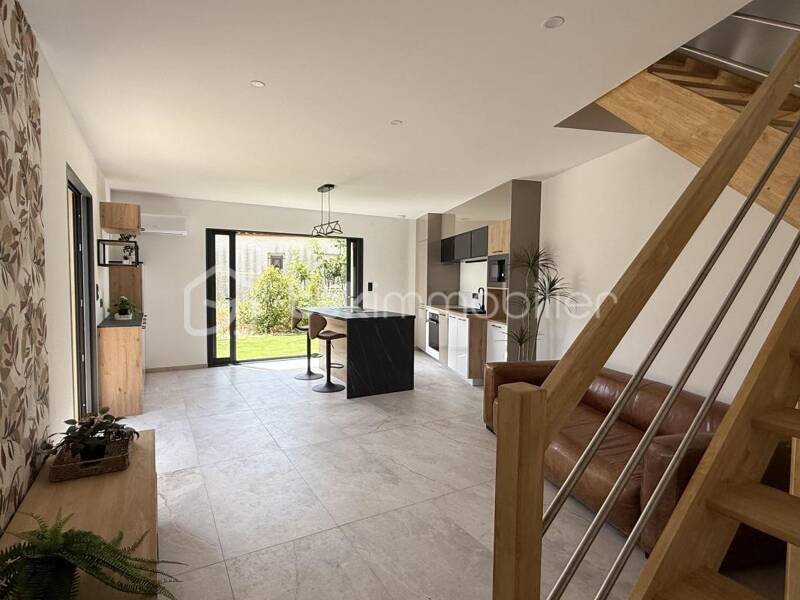 Maison à vendre, 88m², POMEROLS