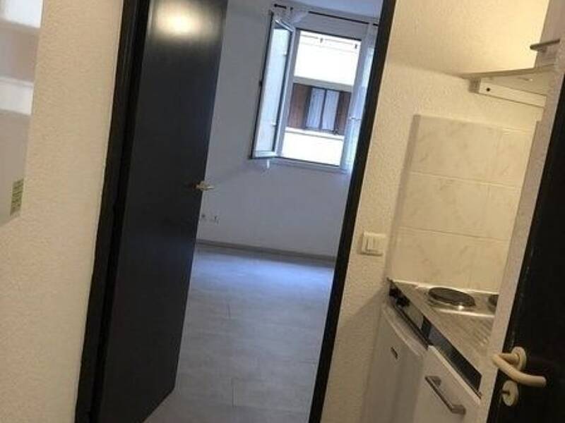 Maison à louer, 22m², MARSEILLE 5E