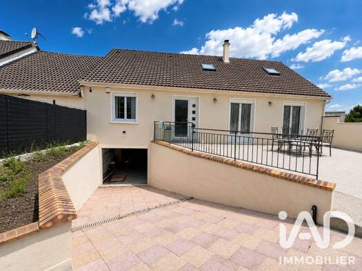Maison à vendre 269 000 € 5 pièces 4 chambres 138 m² 500 m² de terrain Jouy-le-Châtel 77970