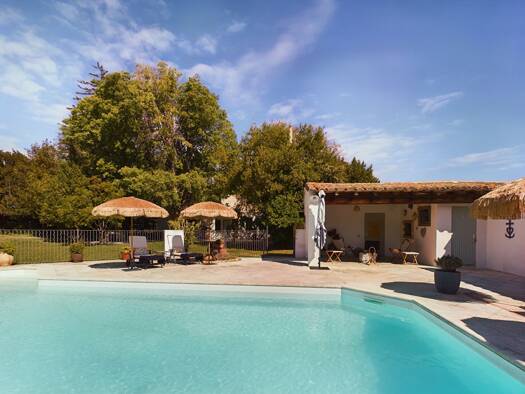 Maison à vendre 980 000 € 7 pièces 5 chambres 210 m² 11 000 m² de terrain Camargue Nord Arles 13200