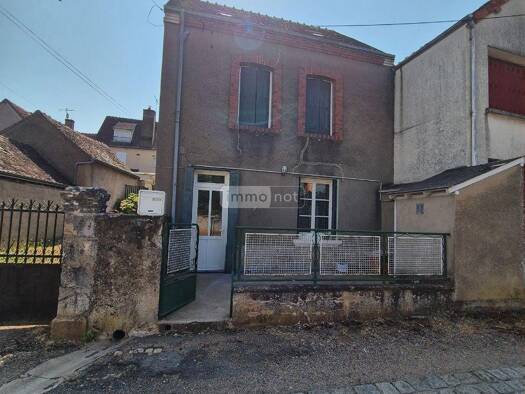 Maison à vendre 40 000 € 4 pièces 2 chambres 65 m² 69 m² de terrain Cluis 36340