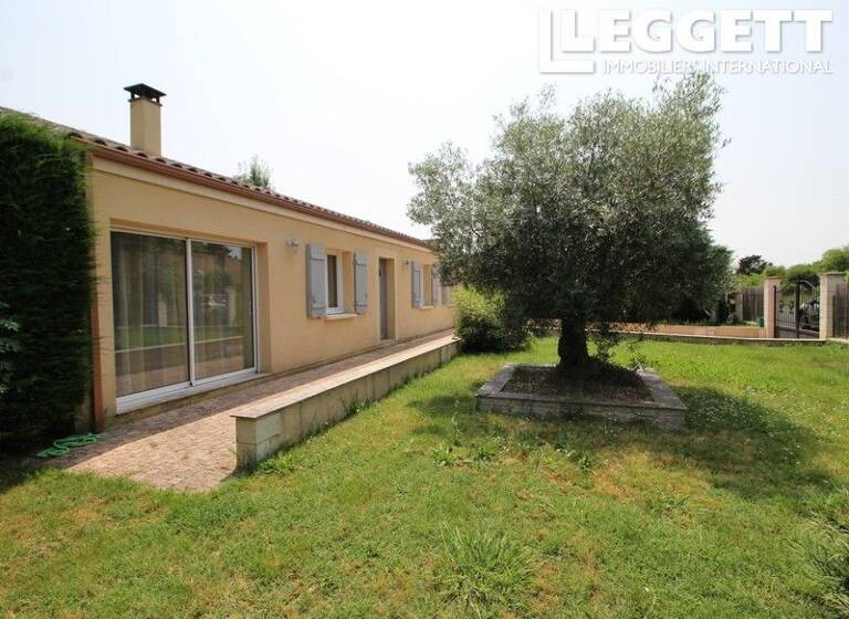 Maison de plain-pied à vendre 243 800 € 6 pièces 4<br/>chambres 104 m²<br/>superficie 902 m²<br/>terrain Prigonrieux 24130