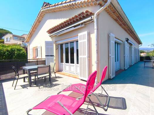 Appartement à vendre 599 000 € 4 pièces 3 chambres 117,3 m² Étage 1/1 Saint Jean-Les Vallières Cagnes-sur-Mer 06800