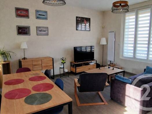 Appartement à vendre 220 000 € 3 pièces 2 chambres 72 m² 1er étage Chambly 60230