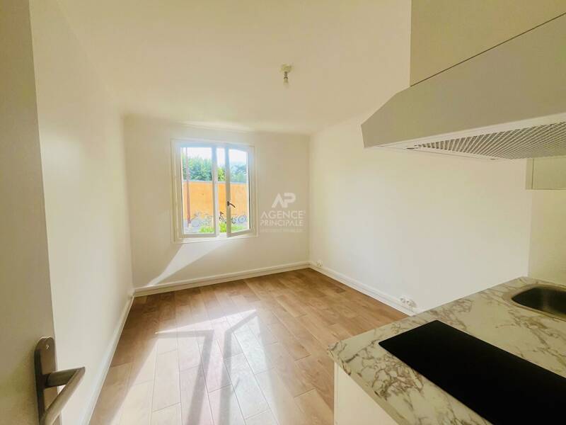 Maison à louer, 17m², VERSAILLES