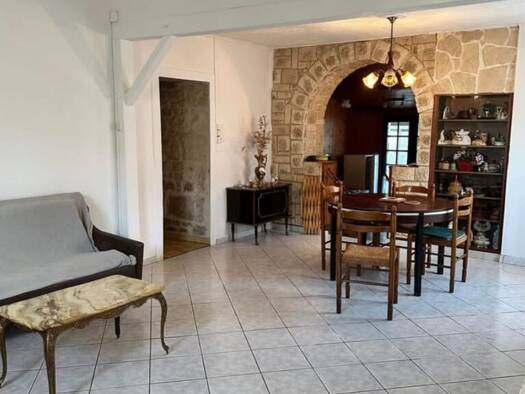 Maison à vendre 196 900 € 5 pièces 3 chambres 117 m² 430 m² de terrain Centre Urbain Lucon 85400