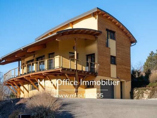 Villa à vendre 599 000 € 4 pièces 3 chambres 146 m² 850 m² de terrain Savines-le-Lac 05160