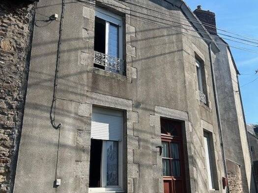 Maison à vendre 16 000 € 4 pièces 1 chambre 50 m² 200 m² de terrain Bais 53160