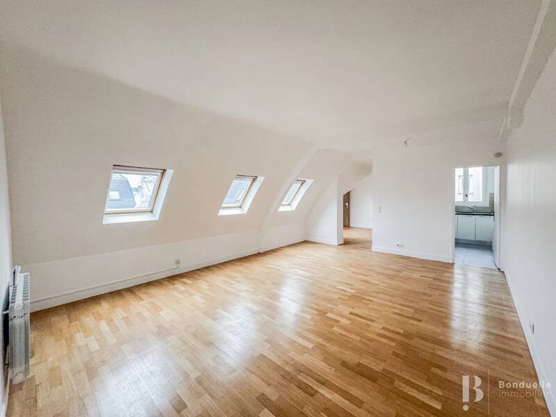 Maison à louer, 65m², PARIS 8E