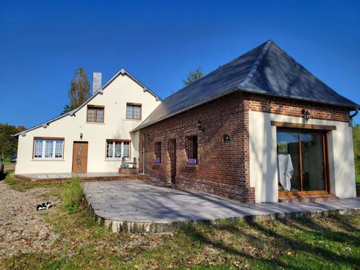 Maison à vendre 292 000 € 5 pièces 3 chambres 160 m² 4 859 m² de terrain Lyons-la-Forêt 27480