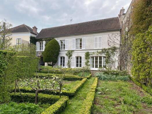 Maison à louer 2 775 € 6 pièces 4 chambres 136,3 m² 421 m² de terrain Ville Sud Fontainebleau 77300