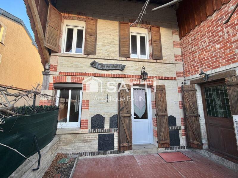 Maison à vendre, 180m², LA NEUVILLE AU PONT