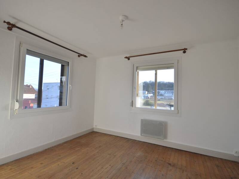 Maison à louer, 64m², VIEUX CHARMONT