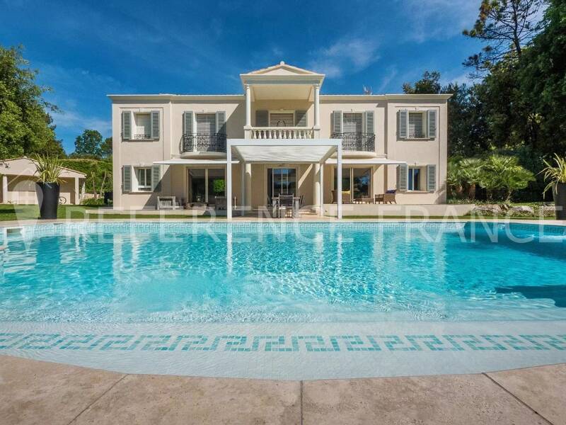 Maison à louer, 250m², MOUGINS