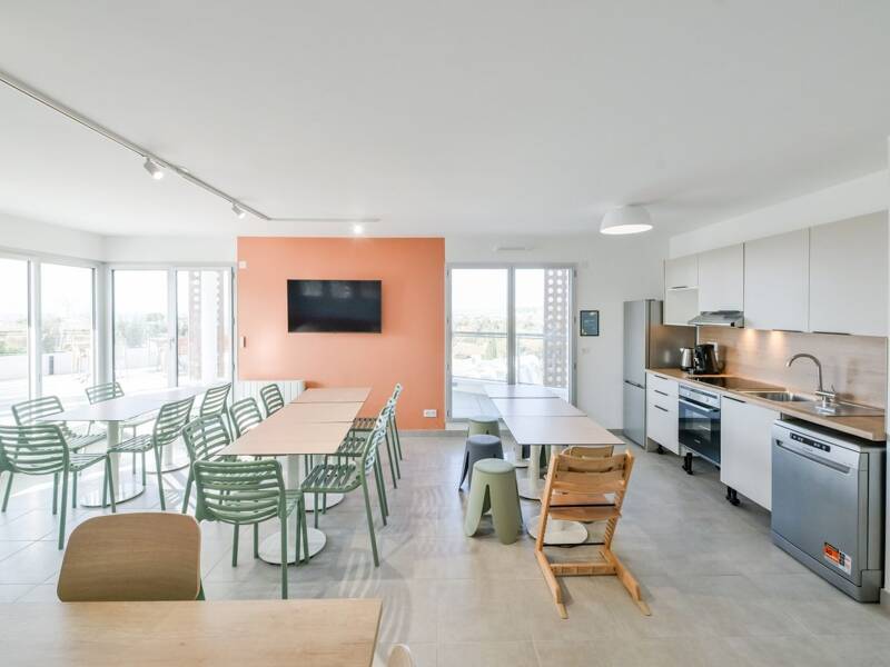 Maison à louer, 83m², MARSEILLE 8E