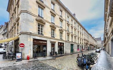 Immeuble à vendre 1 295 000 € 630 m² Centre - Chapelle des Buis Besancon 25000