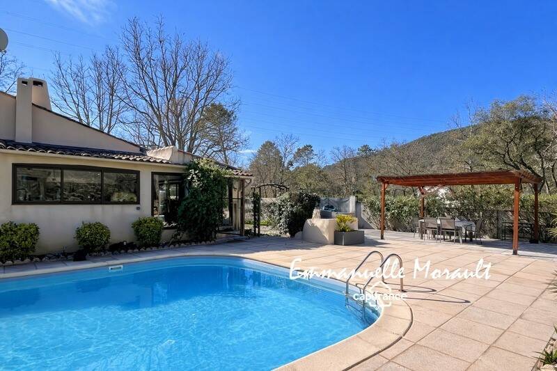 Maison à vendre, 105m², BAGNOLS EN FORET