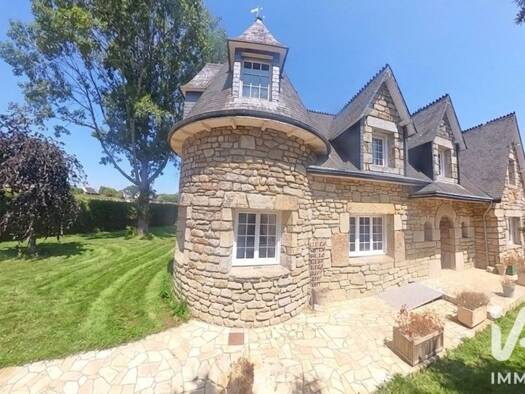 Maison à vendre 246 503 € 8 pièces 7 chambres 176 m² 3 m² de terrain Le Mené 22330
