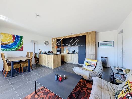 Appartement à vendre 359 000 € 4 pièces 1 chambre 82 m² Nord Ouest Rumilly 74150