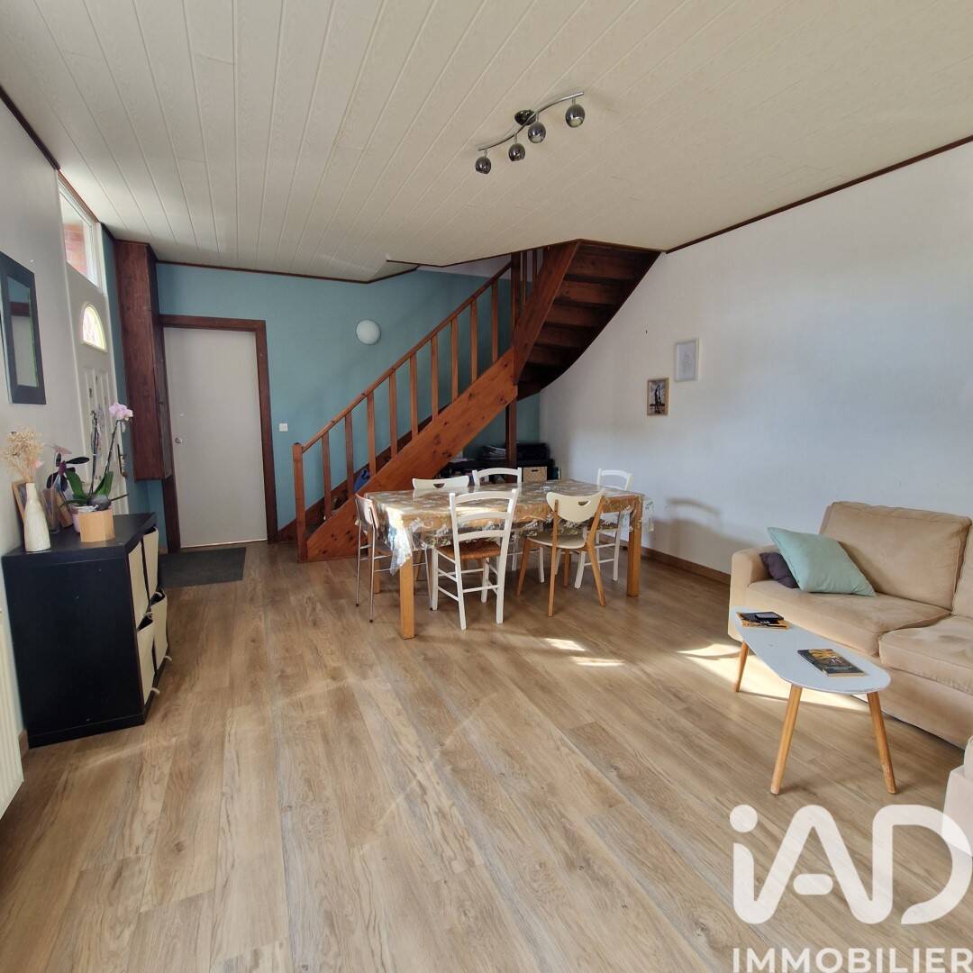 Maison à vendre, 110m², SAINT AMAND SUR FION