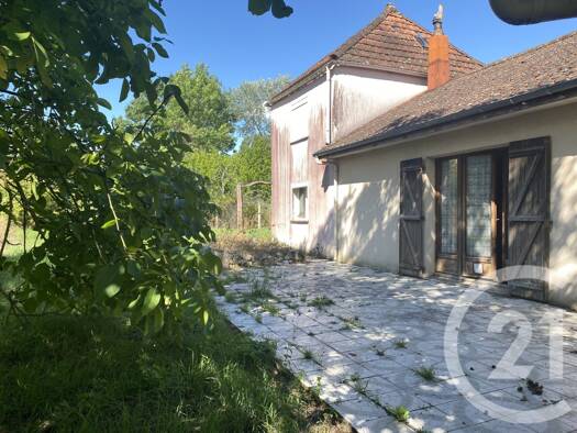 Maison à vendre 78 000 € 6 pièces 4 chambres 117 m² 1 277 m² de terrain Boulleret 18240