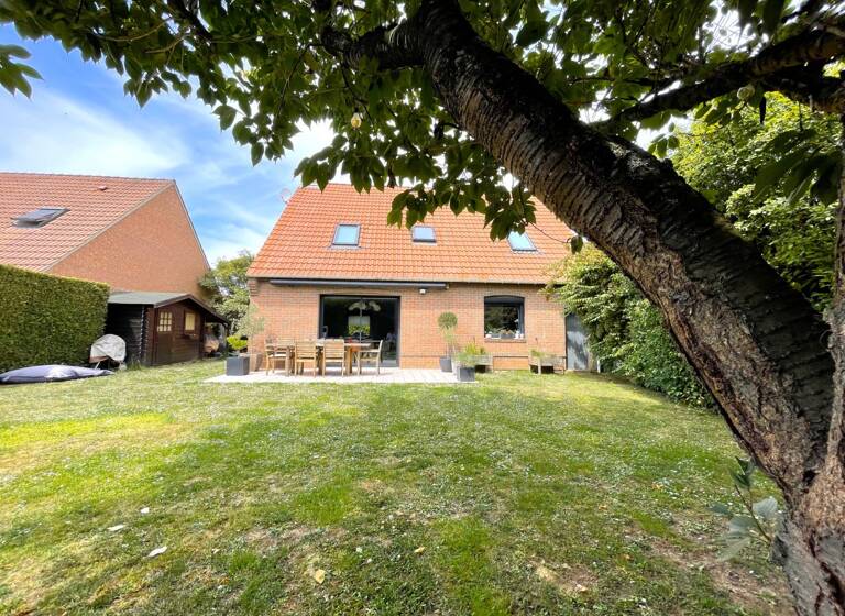 Maison à vendre 388 500 € 5 pièces 4<br/>chambres 115 m²<br/>superficie 432 m²<br/>terrain Annoeullin 59112