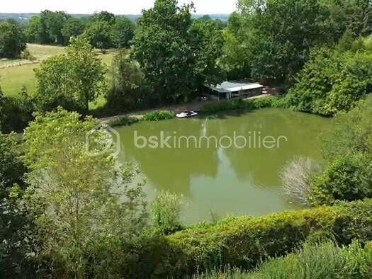 Maison à vendre 193 880 € 4 pièces 2 chambres 117 m² 25 000 m² de terrain Giel-Courteilles 61210