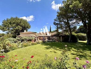 Maison à vendre 1 390 000 € 6 pièces 5 chambres 230 m² 10 060 m² de terrain Maussane-les-Alpilles 13520