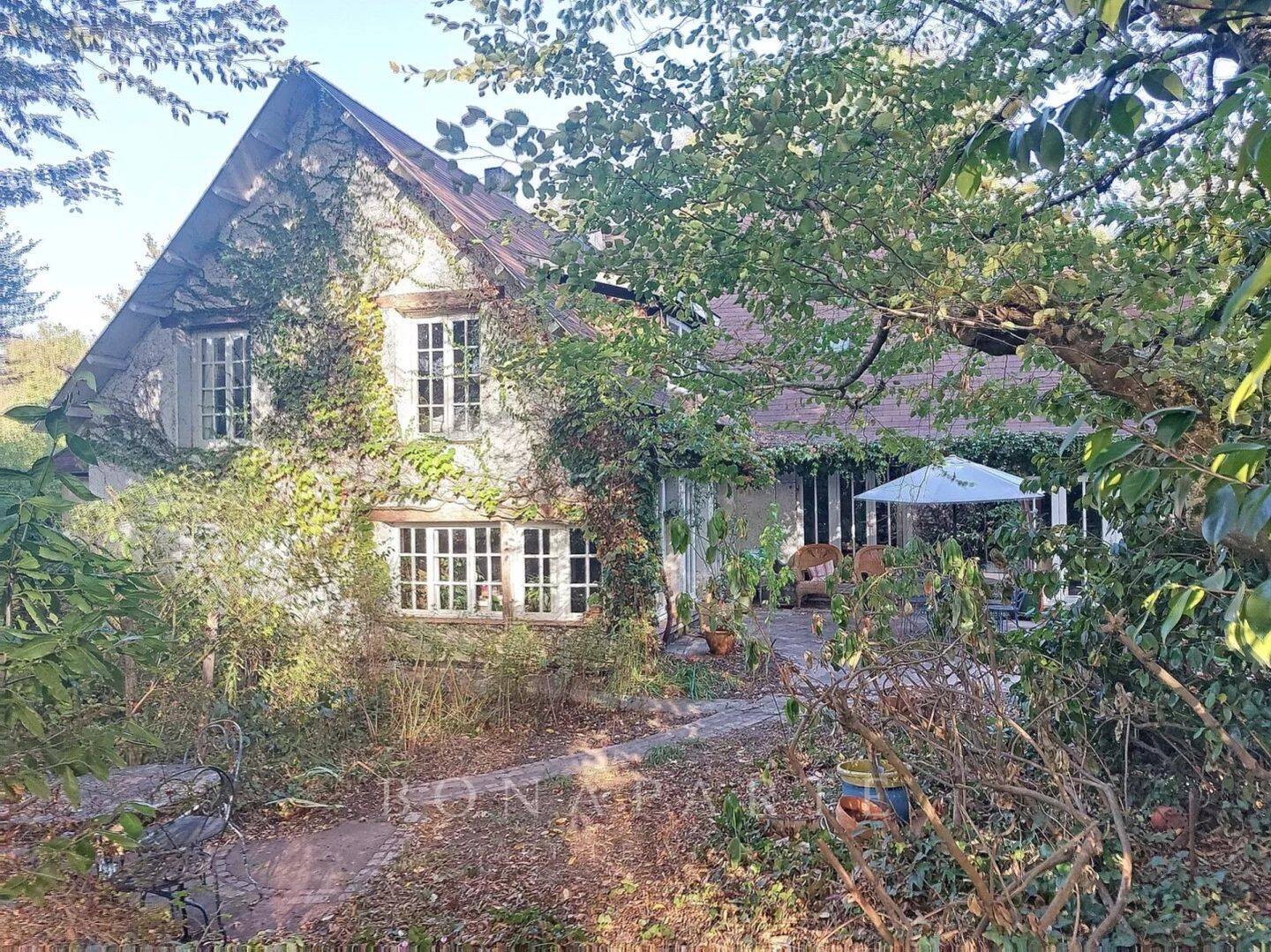 Maison à vendre, 320m², SAINT SULPICE ET CAMEYRAC