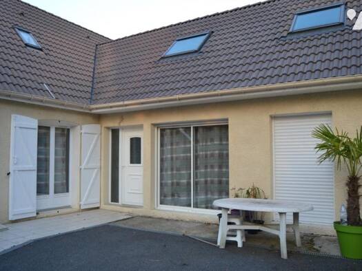 Maison à vendre 270 400 € 4 pièces 2 chambres 137 m² 375 m² de terrain Ossun 65380