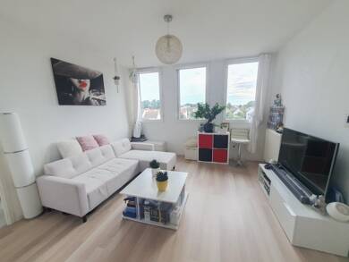 Appartement à vendre 179 500 € 2 pièces 1 chambre 44 m² Dernier étage, Étage 3/3 Sainte-Geneviève-des-Bois 91700