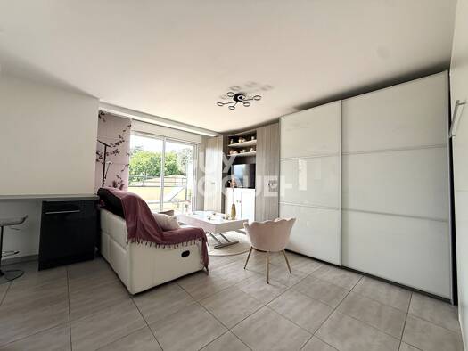 Appartement à vendre 149 000 € 2 pièces 1 chambre 29 m² RDC Beauvallon 69700