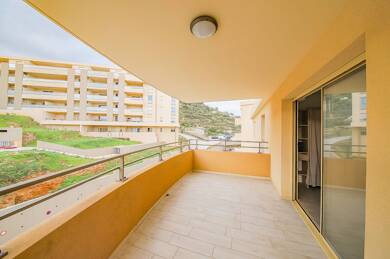 Appartement à louer 495 € 1 pièce 28 m² Étage 2/5 Lupino Bastia 20600